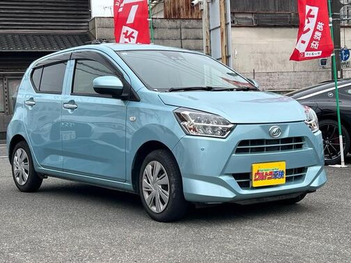 自社ローン実績１０００台以上！全国配車可能☆整備工場完備☆女性スタッフ対応☆全国故障対応